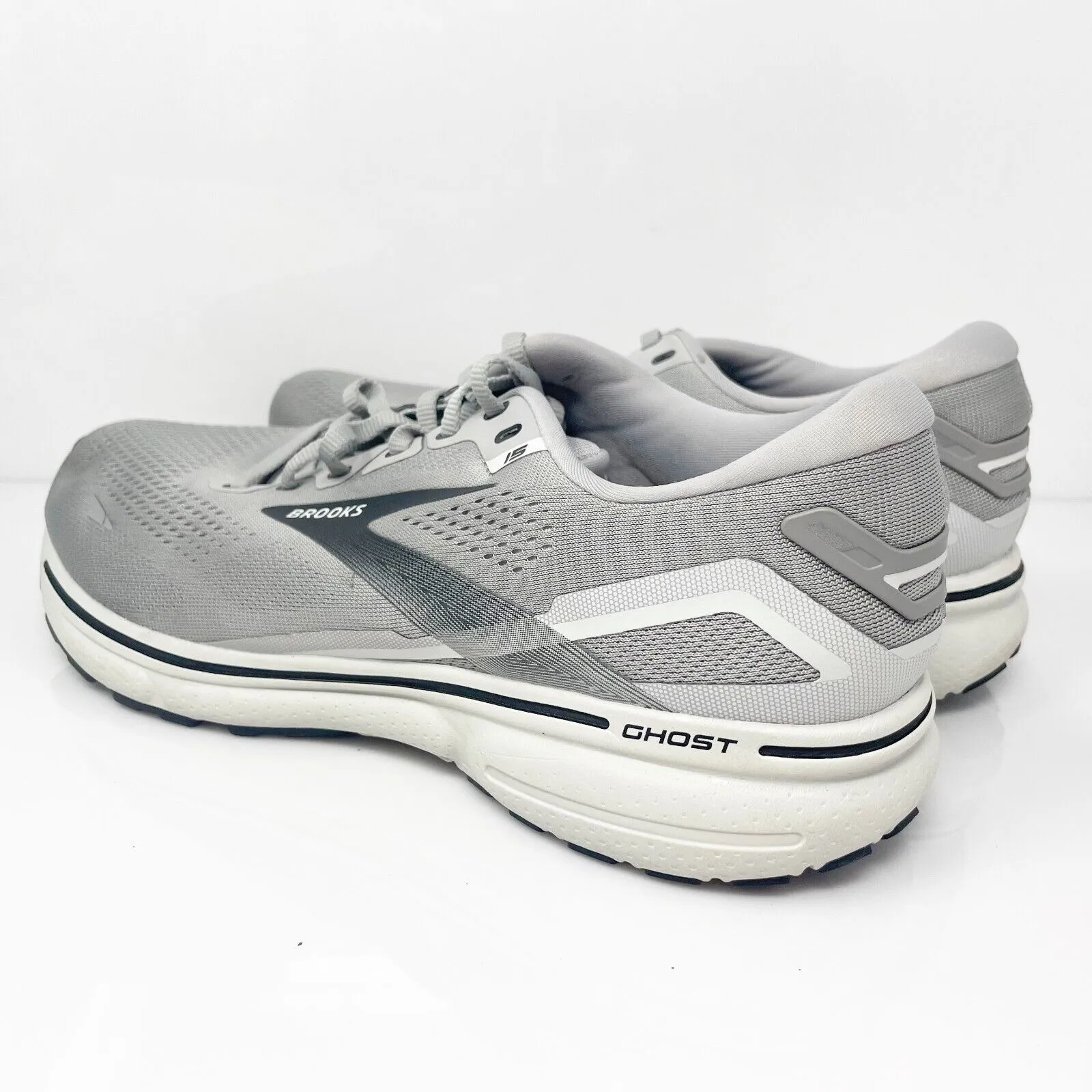 Brooks Mens Ghost 15 1103932E098 Gray Running Shoes Sneakers Size 10 2E