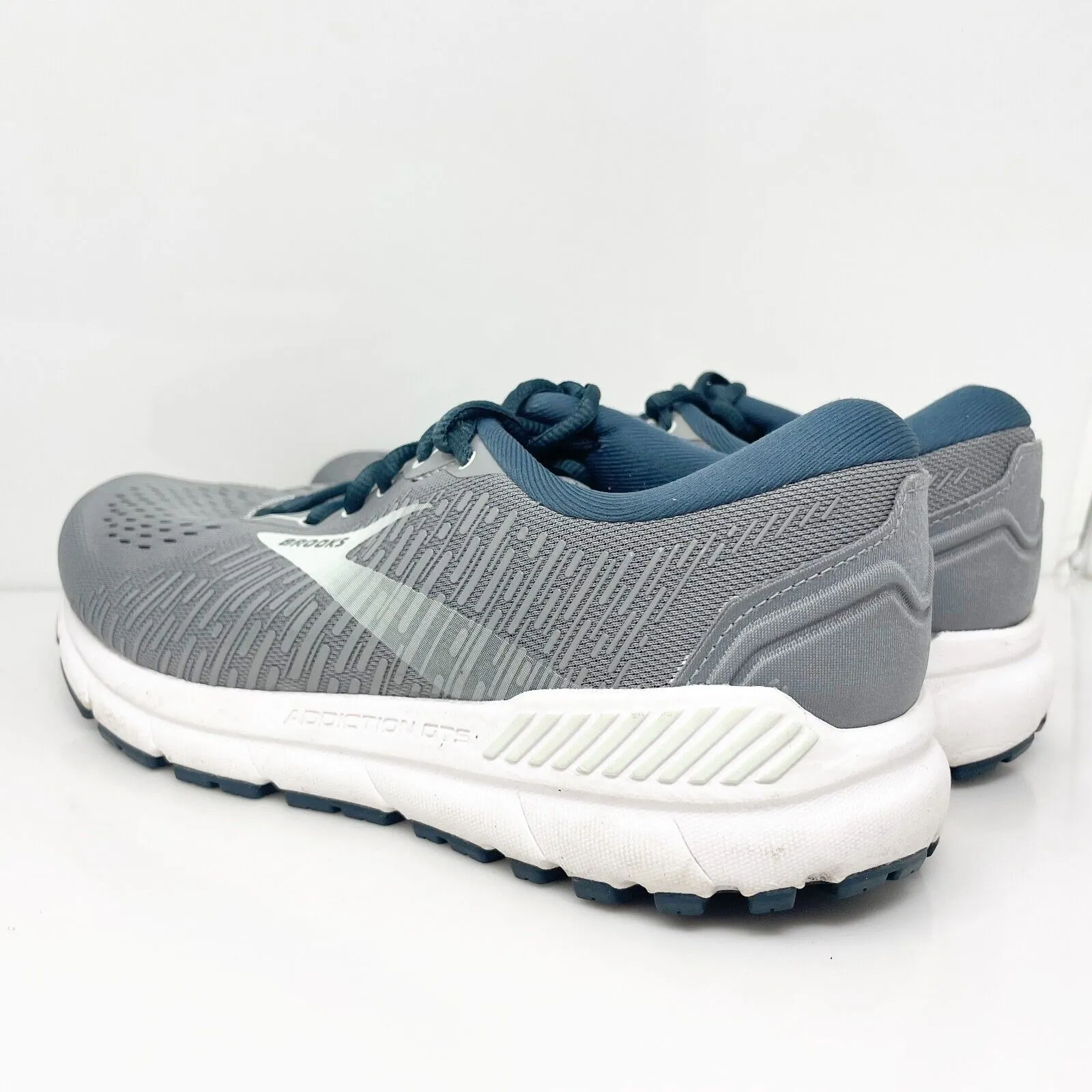 Brooks Womens Addiction GTS 15 1203521B099 Gray Running Shoes Sneakers Size 10 B