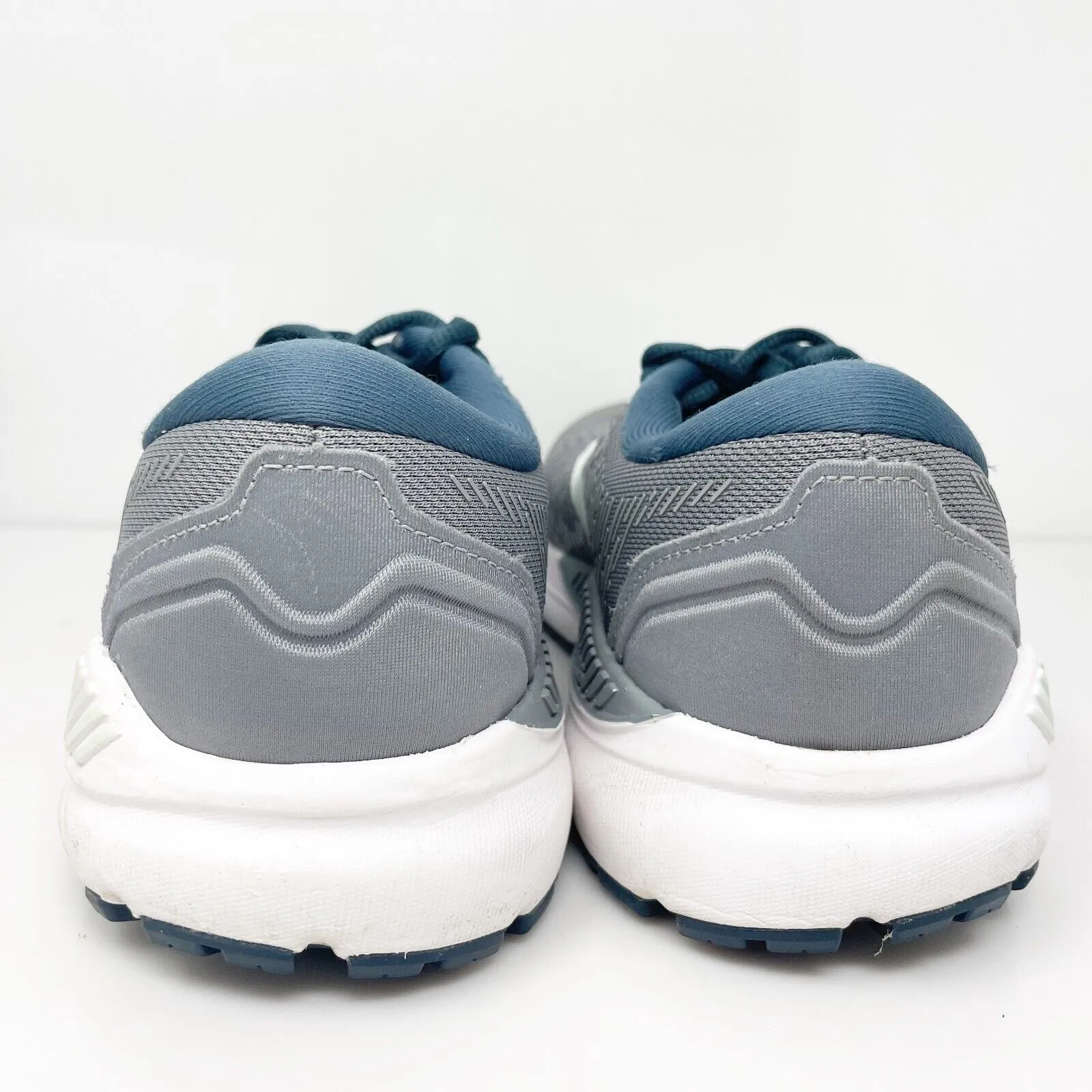 Brooks Womens Addiction GTS 15 1203521B099 Gray Running Shoes Sneakers Size 10 B