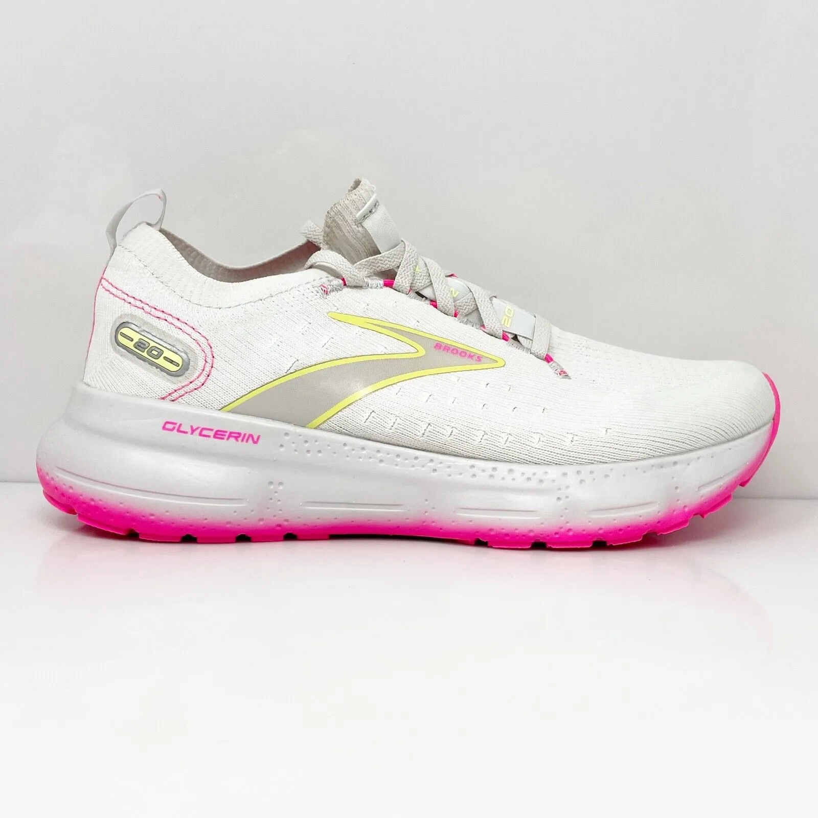 Brooks Womens Stealthfit 20 1203721B067 White Running Shoes Sneakers Size 7.5 B