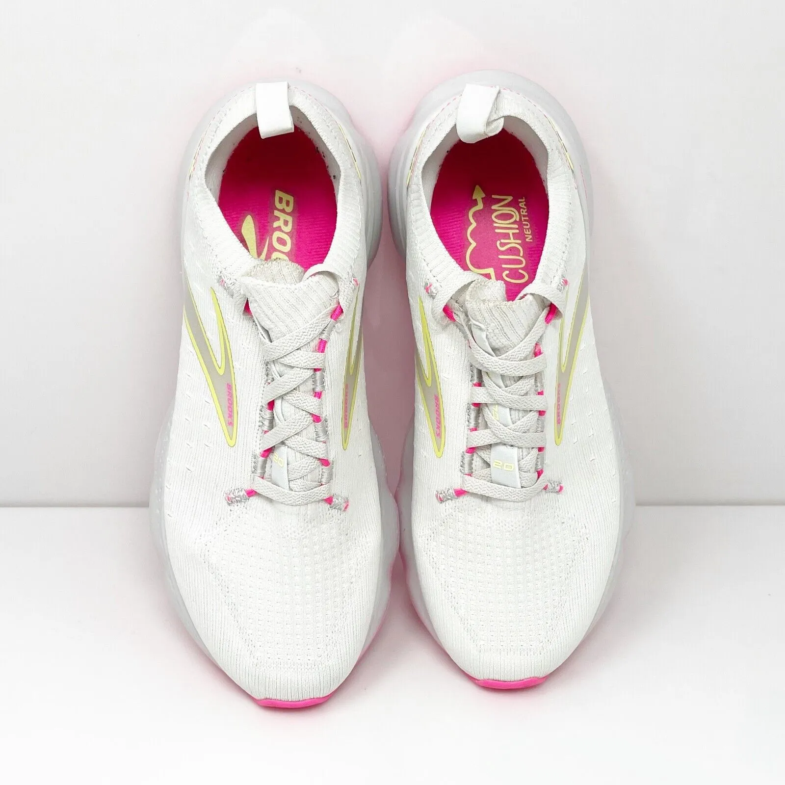 Brooks Womens Stealthfit 20 1203721B067 White Running Shoes Sneakers Size 7.5 B