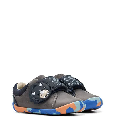 CLARKS ROAMER TRI T - F FIT