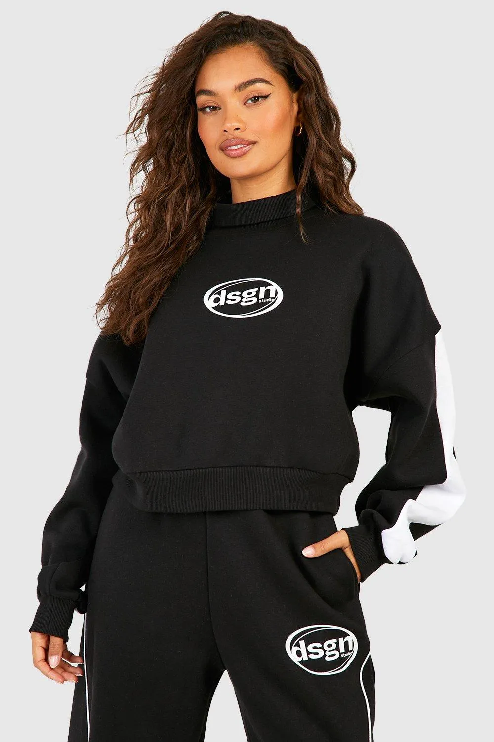 Dsgn Studio Turtleneck Color Block Oversized Sweatshirt