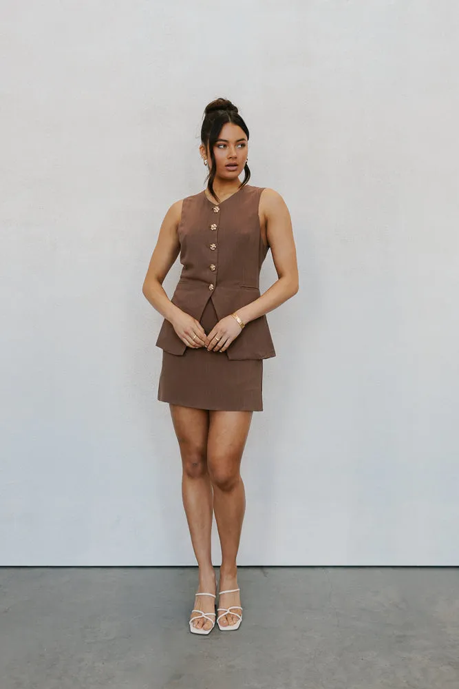 Finch Vest - Chocolate