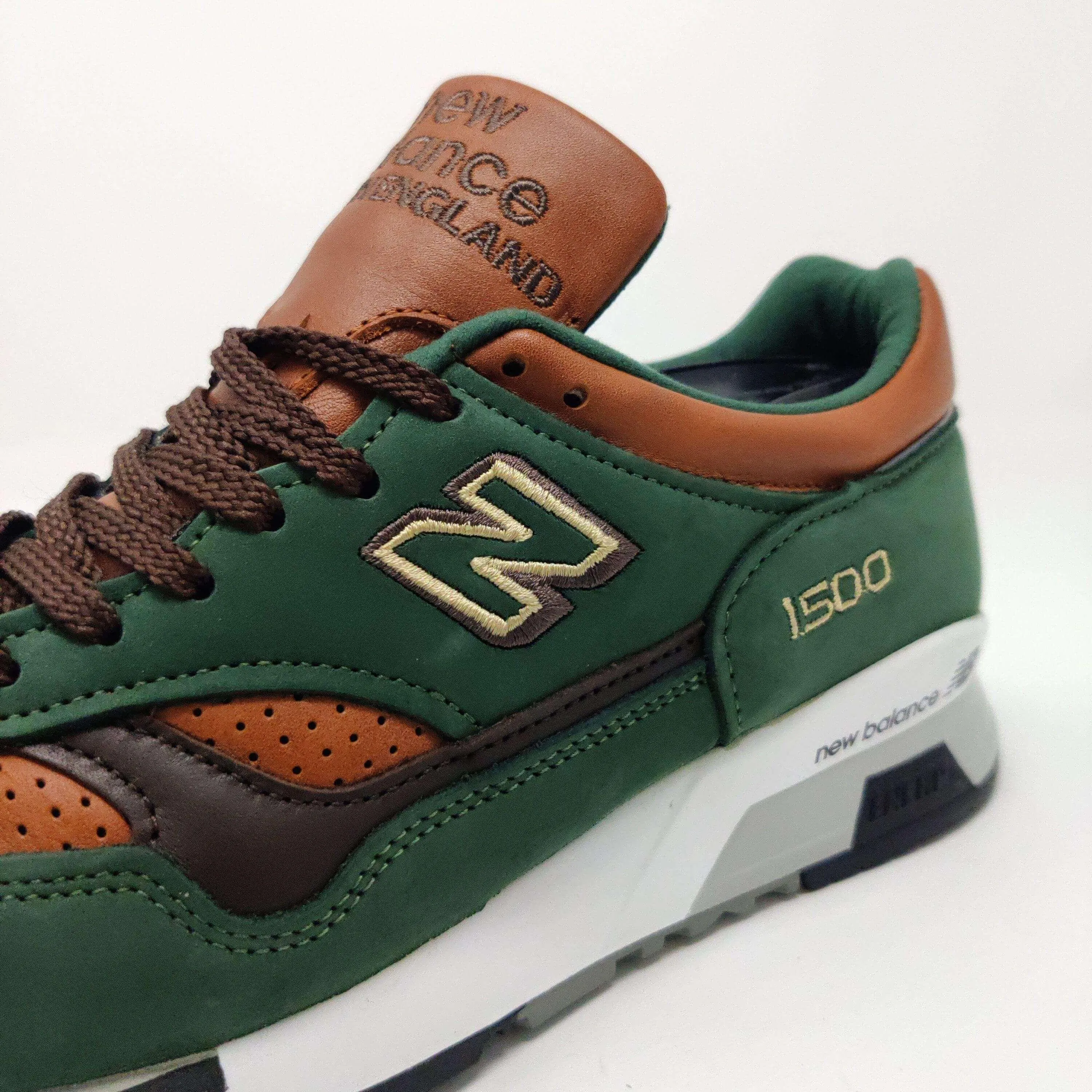 Men's New Balance 1500 GT Green Brown Suede Trainers