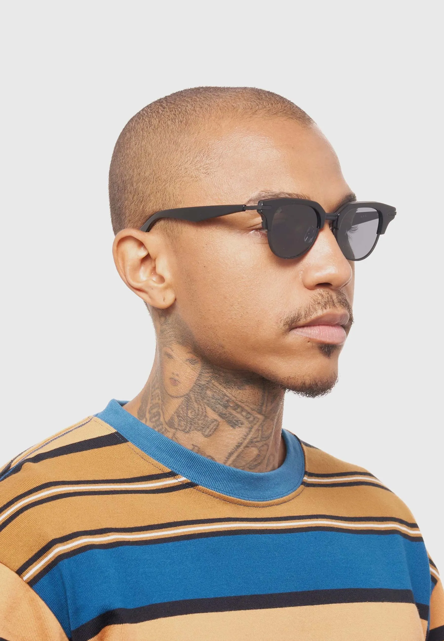 M.Y.C Sunglasses - black