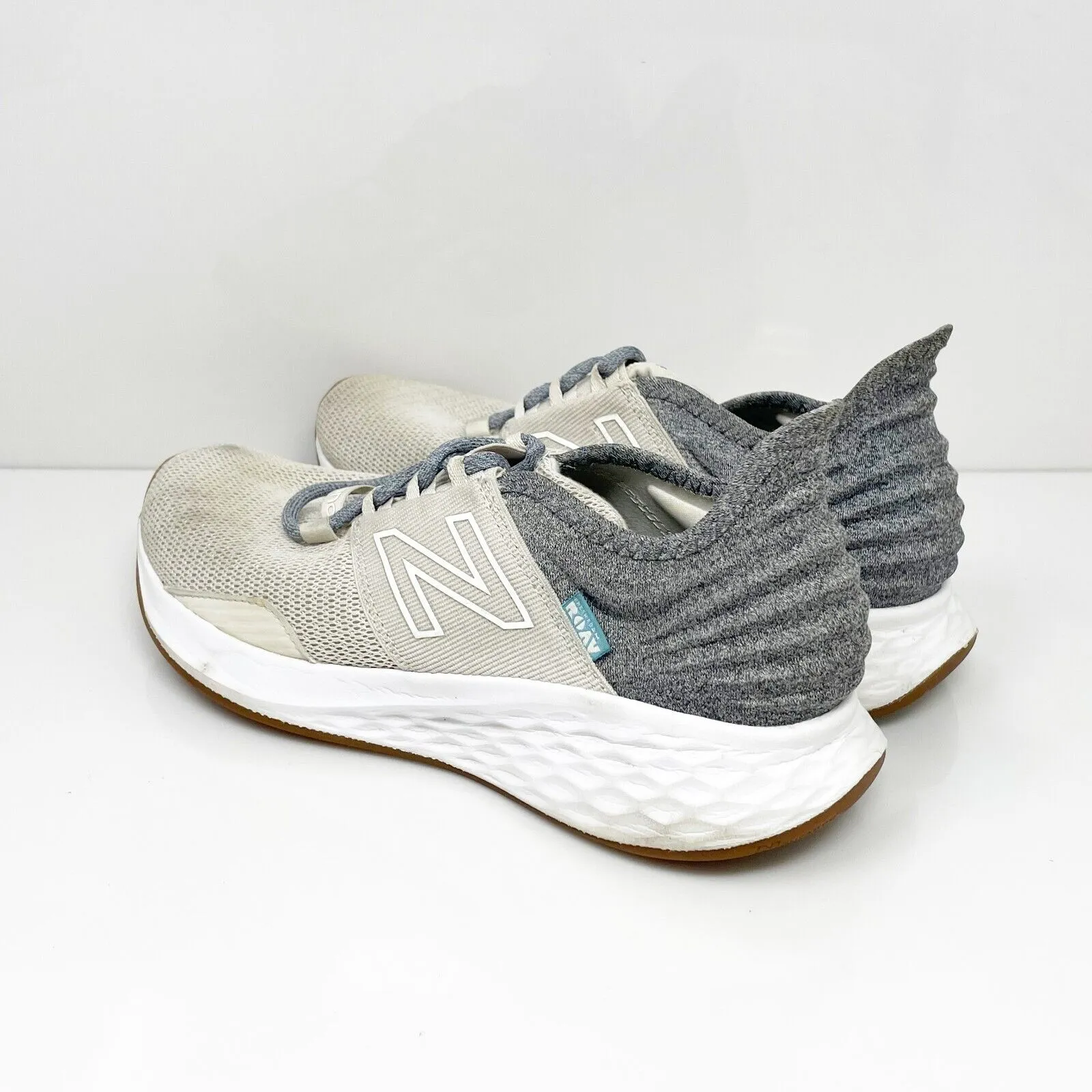 New Balance Womens Fresh Foam Roav WROAVTG Gray Running Shoes Sneakers Size 8