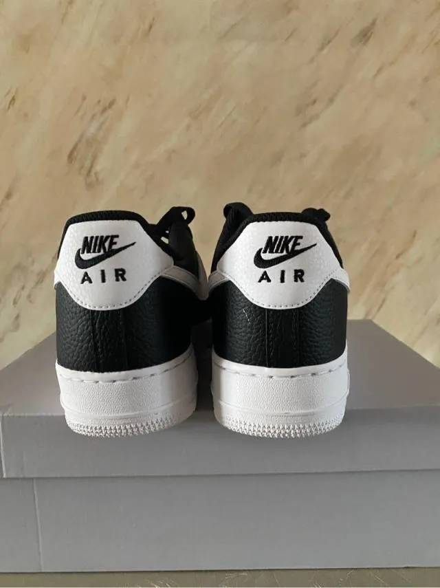 Nike air force 1’ 07