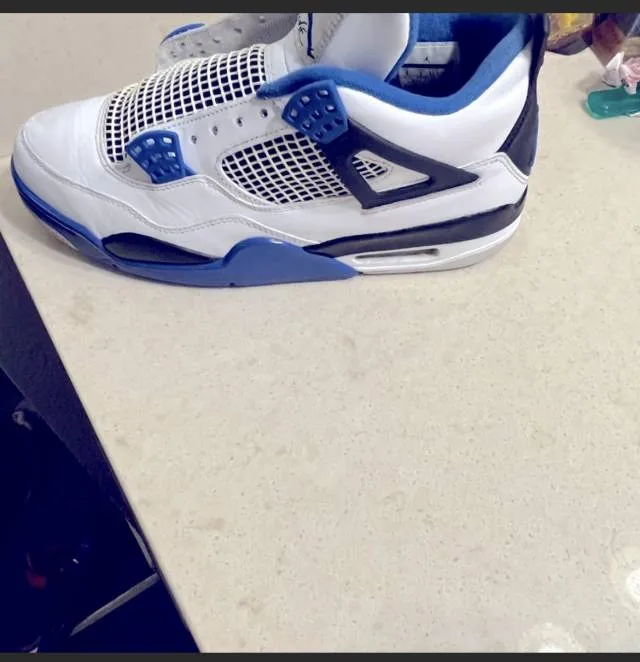 Nike Jordan 4's