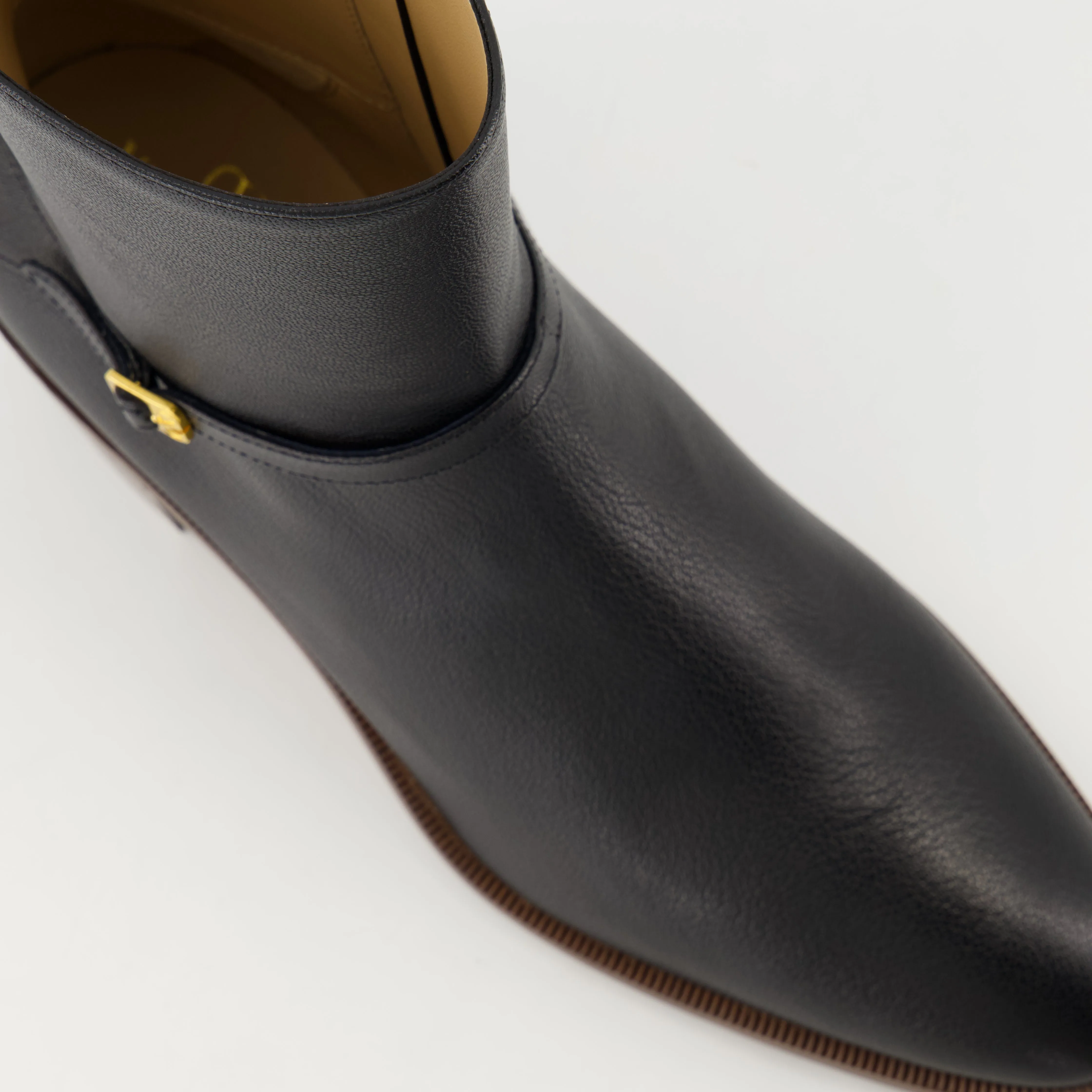 Pat Cuir Ankle Boots