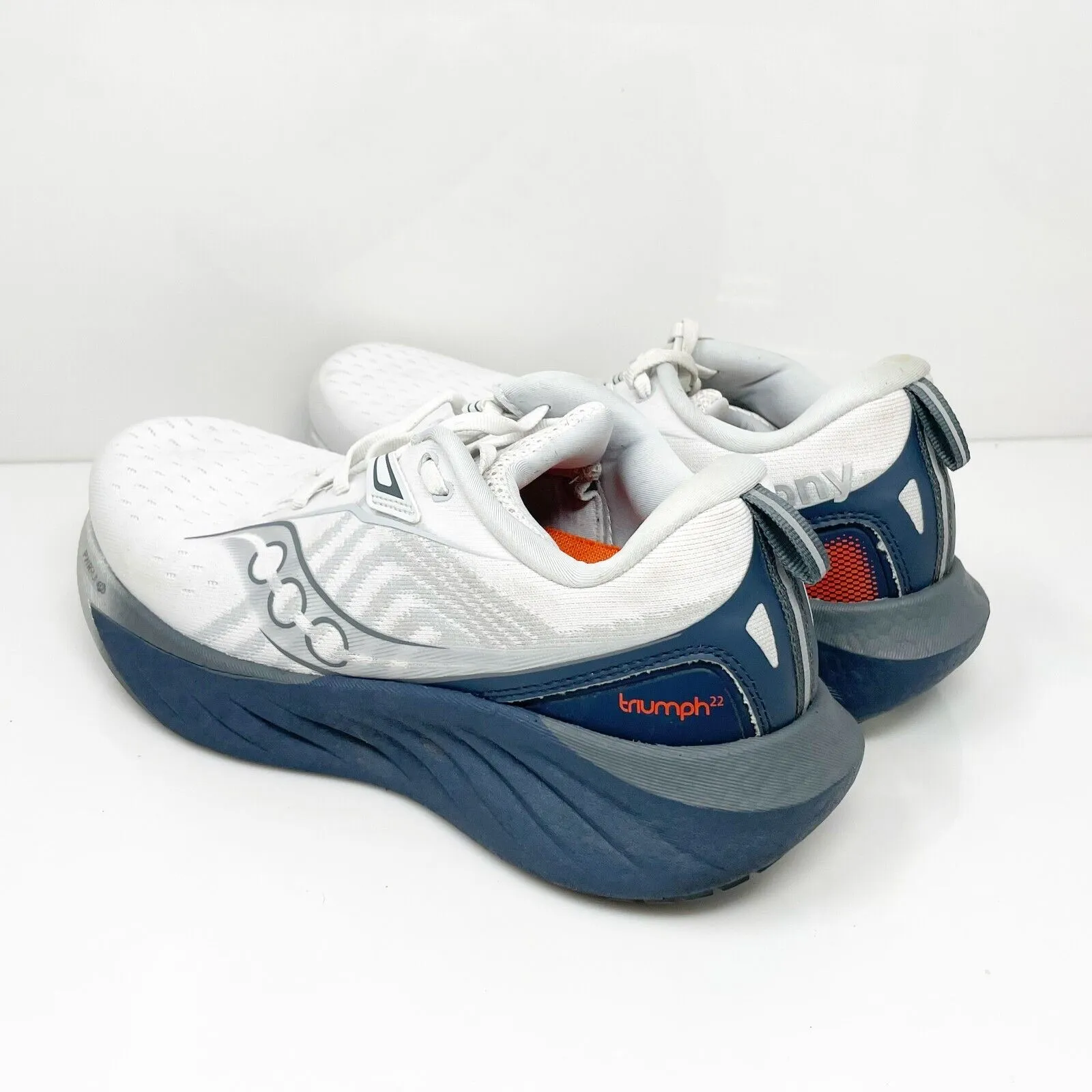 Saucony Mens Triumph 22 S20964-218 White Running Shoes Sneakers Size 8.5