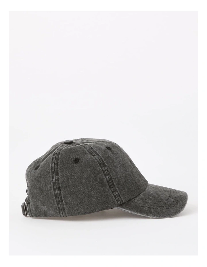 Washed Cap in Black